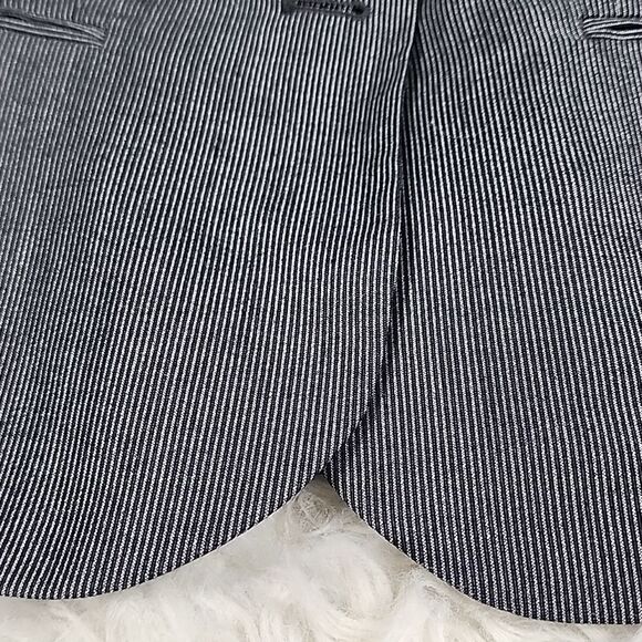 Chic Calvin Klein Pinstriped Gray Blazer - Picture 12 of 13
